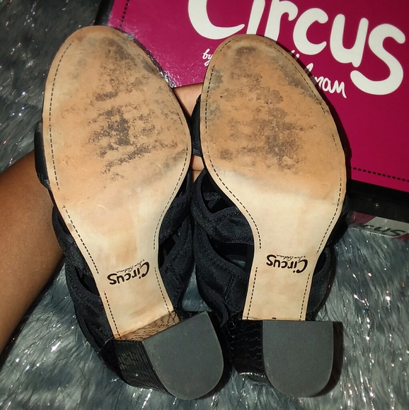 Sandals - Picture 7 of 7